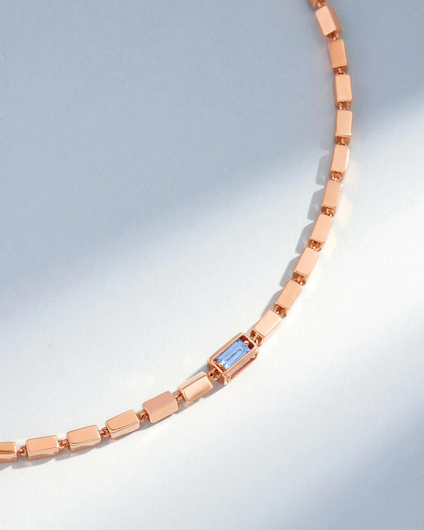 Block-Chain Single Pastel Sapphire Thick Necklace