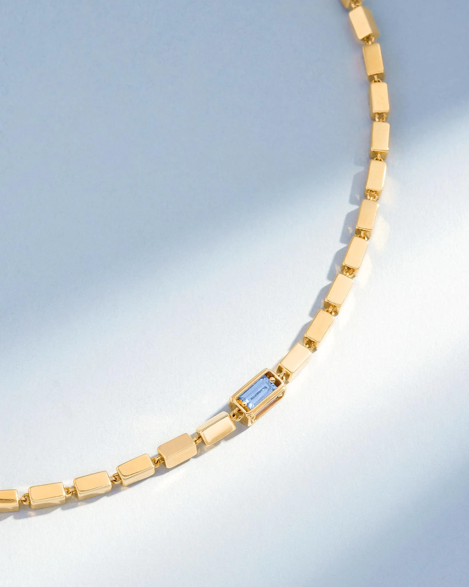 Block-Chain Single Pastel Sapphire Thick Necklace