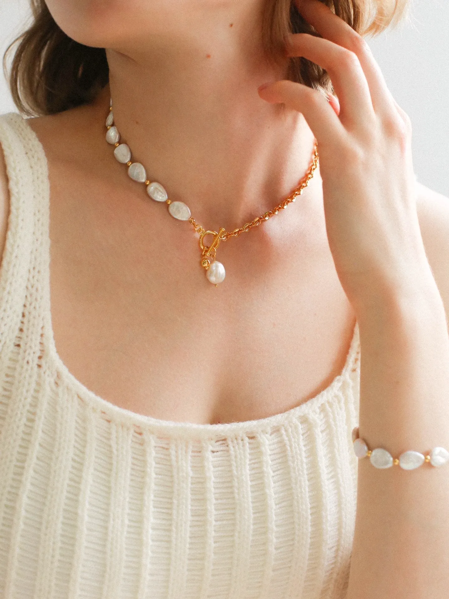 Chain Stitching Teardrop Baroque Pearl Y Shaped Necklace