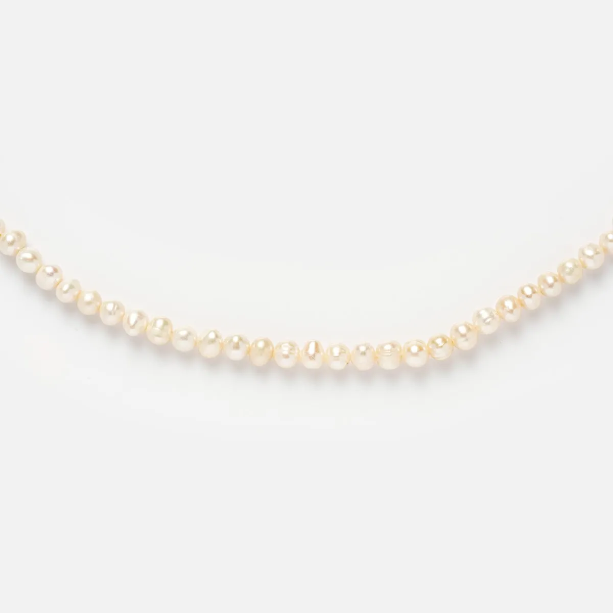 Classique Pearl Necklace