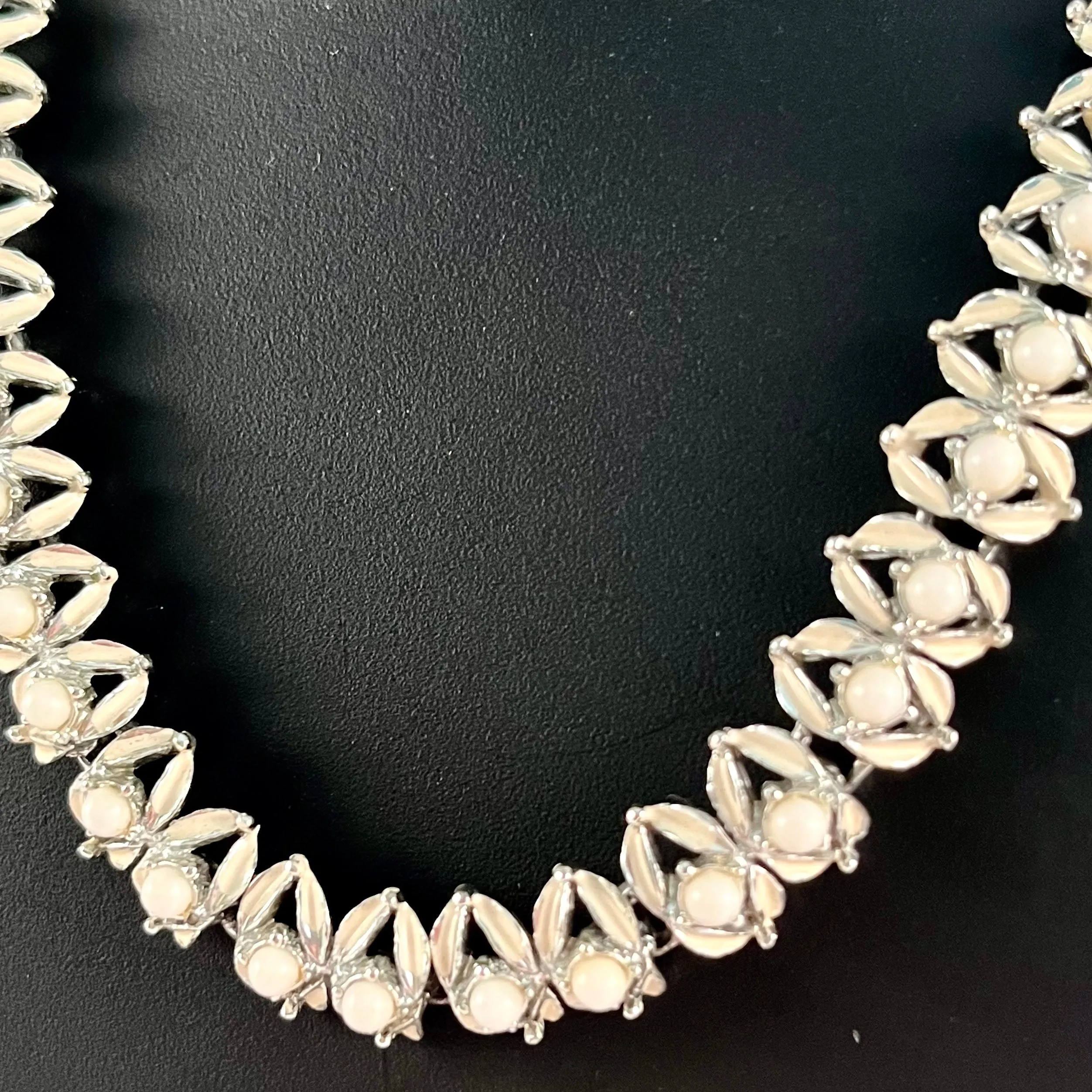 Late 50s/ Early 60s White Choker Necklace