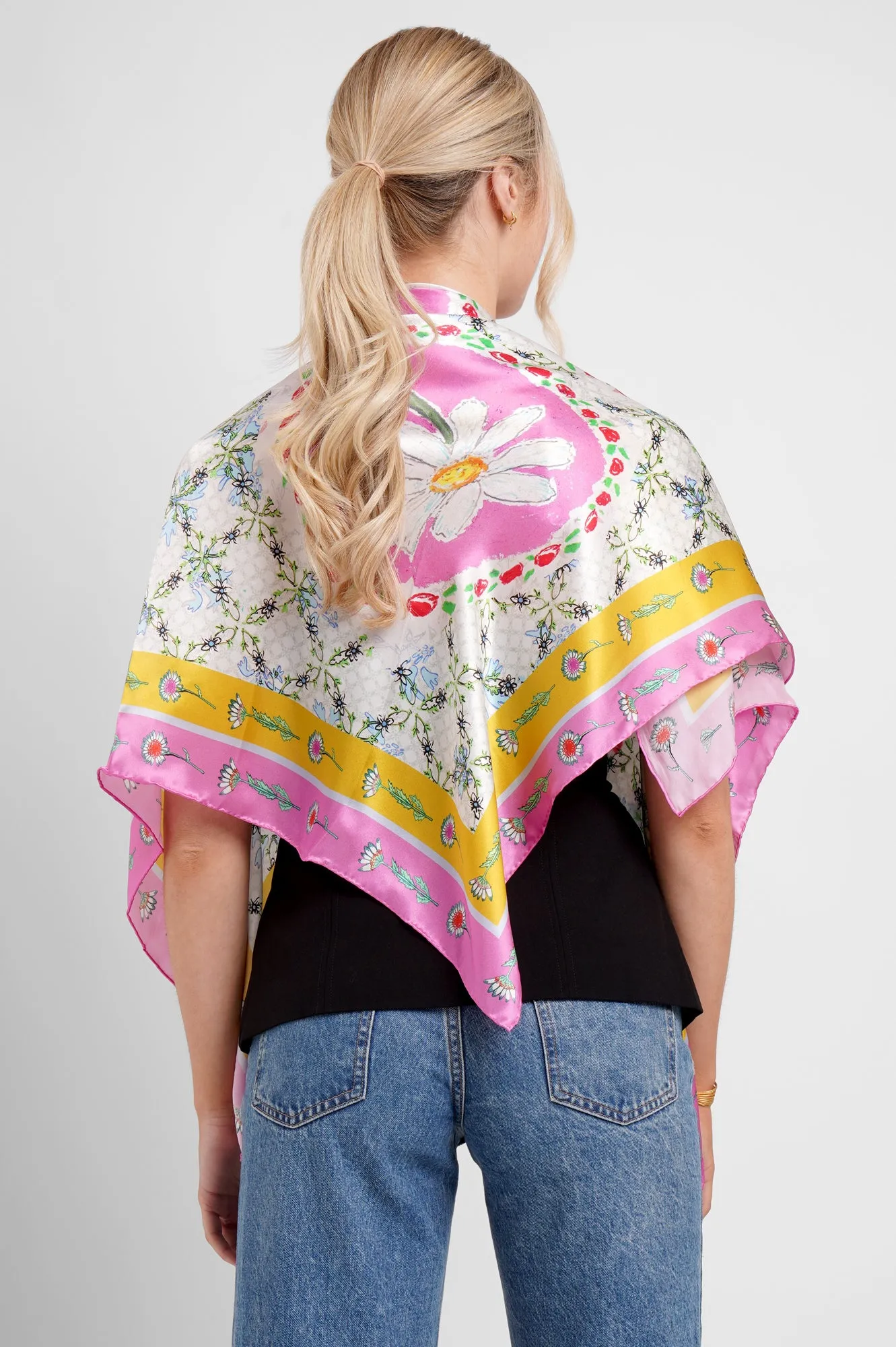 Oblong Pareo Scarf / "Daisy Chains"