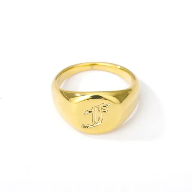 Sadie Monogrammed Signet Ring