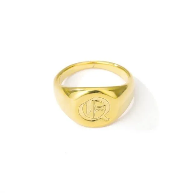 Sadie Monogrammed Signet Ring