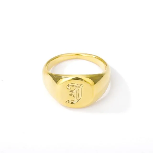 Sadie Monogrammed Signet Ring