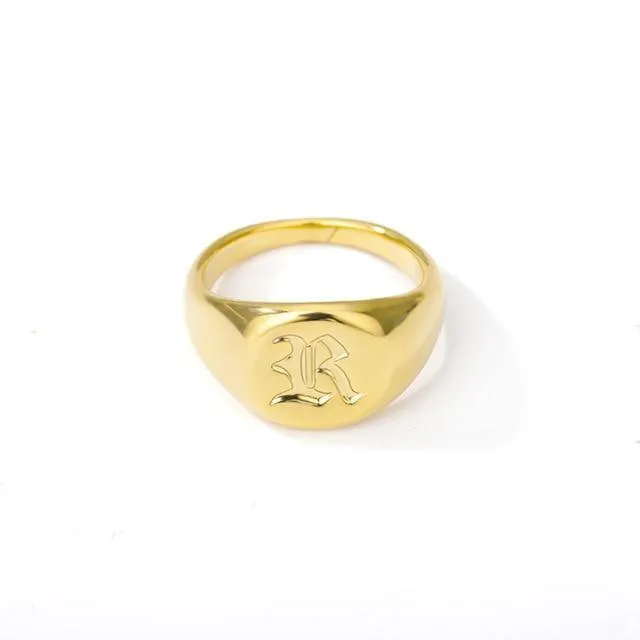 Sadie Monogrammed Signet Ring