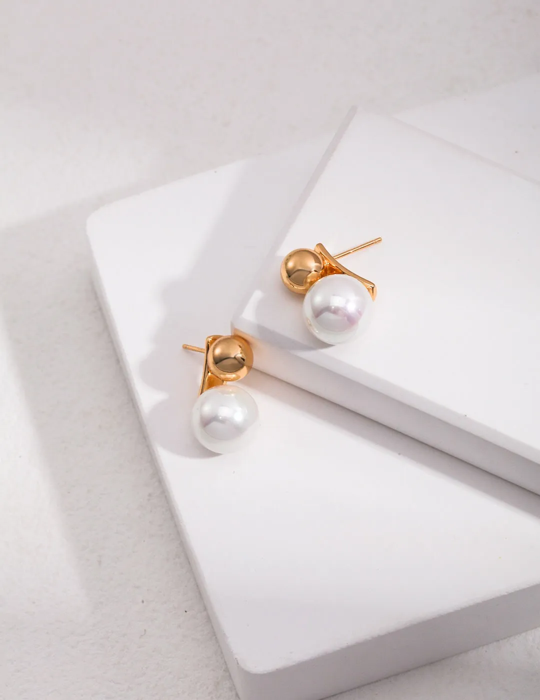 Simple Elegant Pearl Drop Earrings